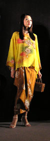 Khadani batik fashion model